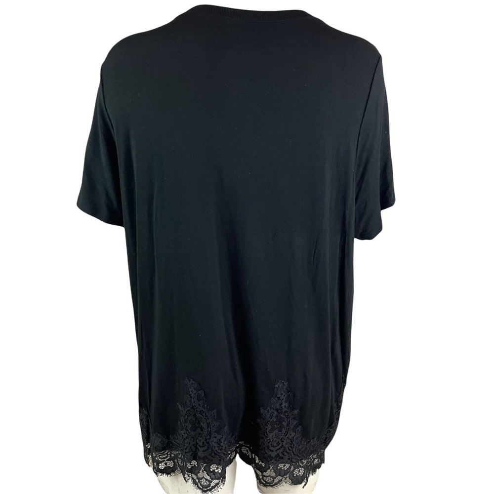 Torrid Super Soft Black Floral Embroidered Tee Shirt Size 2 E277 - Picture 3 of 11